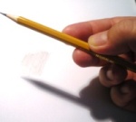 matita tenuta di lato